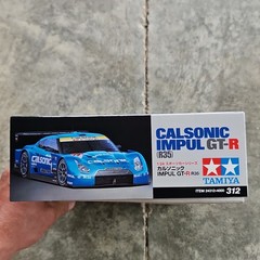 Tamiya 1:24 Calsonic Impul Nissan GT-R R35 Super GT Unassembled Kit 24312-4000