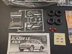 AMT/ERTL, 1997 Chevrolet Blazer LS 4×4, 1/25, Kit #8981 !!SEALED INSIDE!!