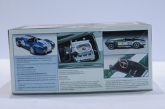 REVELL SHELBY COBRA 427 S/C SCALE 1:24 MODEL KIT 85-2828