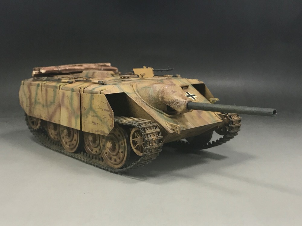 1/35 Built Trumpeter 00385 WWII German E-10 Tank Destroyer Model
