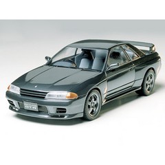 Tamiya USA TAM24090 1/24 Nissan Skyline GTR Plastic Model
