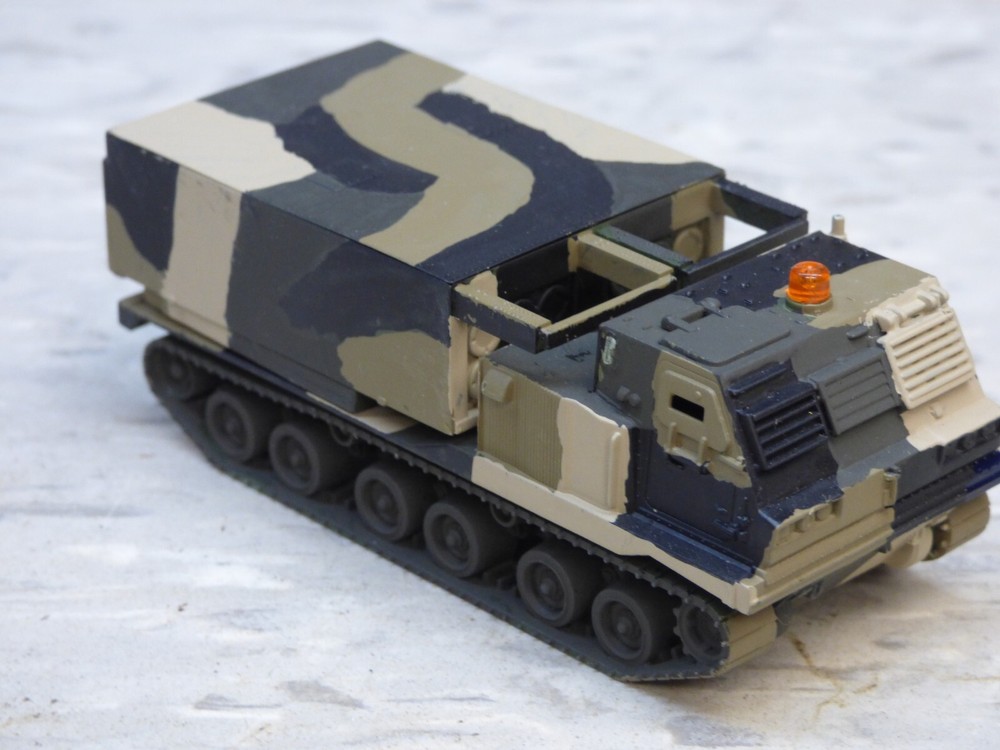 Roco Minitanks 1/87 Painted Modern US M-270 MARS Rocket Launcher Lot#8090B©
