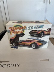 MPC Sealed 1:25 Street Fever Vette Corvette 1-3709