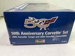 1/25 REVELL 50TH ANNIVERSARY 2003 CHEVROLET CORVETTE COUPE & CONVERTIBLE PROMO’S