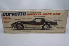 Vintage MPC 1978 Indianapolis 500 Official Corvette Pace Car 1:25 Model Kit B21