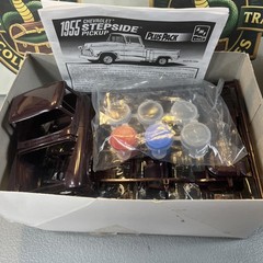 1955 Chevrolet Stepside Street Machine Model – 1:25 Scale Kit# 8598 Kids Boys