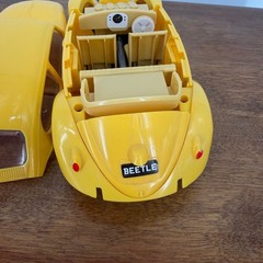 VW Beetle Models 2 Sunnyside SS 7707 1955 Bug & Airfix QuickBuild Yellow Plastic