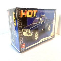 Vintage AMT Hot Trucks 1:25 1984 GMC Pickup Model Kit New Sealed Ertl 38583 Gift