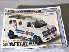 RARE Vintage 1/20 REVELL PEPSI SKATEBOARD VAN No. 6401 NOS FACTORY SEALED 1979