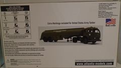 Atlantis H1402 -white-fruehauf gas Truck – 1/48 Plastic Model Kit – complete