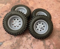 1/24 Scale: 18-Inch “Steel Wagon Wheels” W/ Mud Tires; Jeep, Resin 1/25