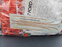 Monogram Fat Fendered 37 Ford Street Rod 1987 Partially Built Kit #2757