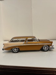 1956 Chevy Nomad Station Wagon Built Model Car 1/25 ￼