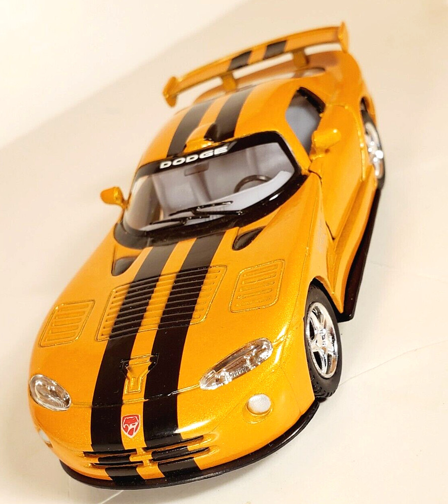 Kintoy 1/36 scale, Die-cast, Orange, pull back Dodge Viper GTSR