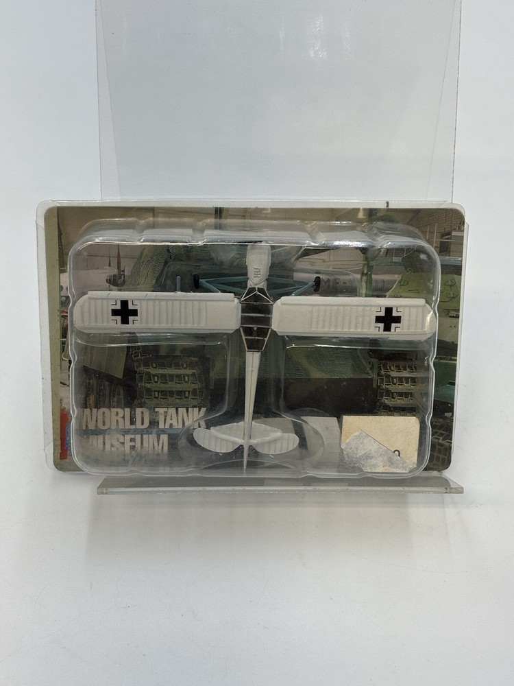 Takara 1/144 World Tank Museum 3. Fieseler Fi 156 Storch