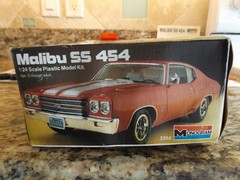 VINTAGE MONOGRAM 1970 MALIBU SS 454 COMPLETE MODEL KIT 1/24, 1983 !!!