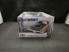 Revell ’70 Dodge Challenger T/A – 1:24 Scale Plastic Model Kit 85-2596