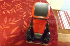 HUBLEY FORD 4 DOOR SEDAN 2 METAL MODEL KIT HOT ROD PARTS REPAIR 1:20 JUNKYARD