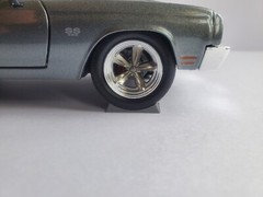 16x Chocks Tire Cradles 1/24 & 1/18 Scale Diecast Model Car Truck Garage Display