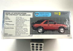 BRAND NEW SEALED AMT ERTL 1997 Chevrolet Blazer LS 4×4 Model Kit #8981