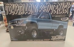 Aoshima Toyota Long Bed Truck 80 Hilux 1995 LHD 1/24 Model Kit 035894 New Sealed