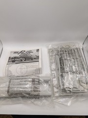 AMT 1958 Edsel Pacer plastic model kit 1/25 scale Open Box Sealed Parts