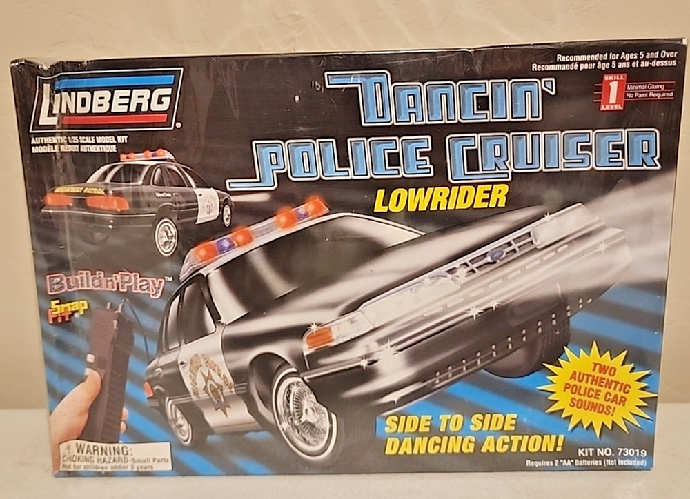 Lindberg Snap Fit Dancin’ Police Cruiser Lowrider Kit 73019 Sealed Dented Box