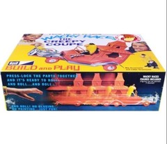 Wacky Races The Creepy Coupe Big and Little Gruesome Model Car Press-Lock Kit