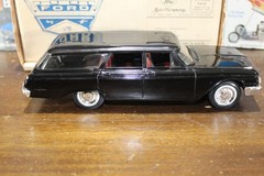 Hubley 1962 Ford Country Sedan Wagon Promo 1/25