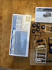 Revell JEEP WRANGLER RUBICON 1:25 Scale Plastic Model Kit 85-4501 Used Started