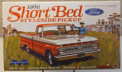 Moebius, 1966 Ford, Shortbed Styleside, 1/25 scale, HTF !!Factory Sealed!!