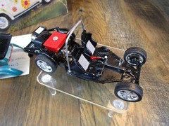 Custom Built REVELL MONOGRAM VW ‘60s VOLKSWAGEN BEETLE 1:25 Model Car #85-7143