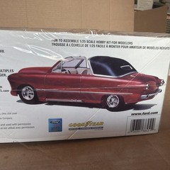 AMT 1950 Ford Convertible 1/25 Open Box