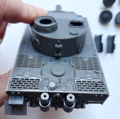 Tamiya 1:48 *READ DESCR* German Tiger I Early Production Die-Cast Chassis 32504
