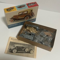 Hubley Model A Victoria Metal Model Kit 1/20 Scale No. 4866-300 Vintage Complete