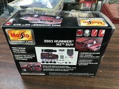 MAISTO Assembly Line 2003 Hummer H2 SUV 1:27 Model Kit Skill 2 Red NIB