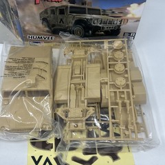 2015 Revell Snaptite Max Military Humvee Hummer 1:25 Model Kit #85-1227 NIB