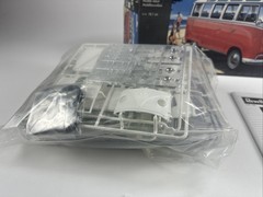 Revell Volkswagen T1 Samba Bus 1:24 Scale Plastic Model Kit 07399
