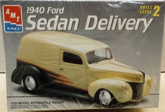 (Lot of 10) Vintage 1/25 scale auto and truck model kitS