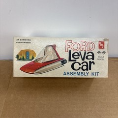 Complete RARE 1962 AMT FORD LEVA CAR ORIGINAL MODEL KIT
