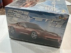 REVELL 2005 CORVETTE C6 HARDTOP FACTORY SEALED INSIDE KIT! CIRCA 2005! VMCP!