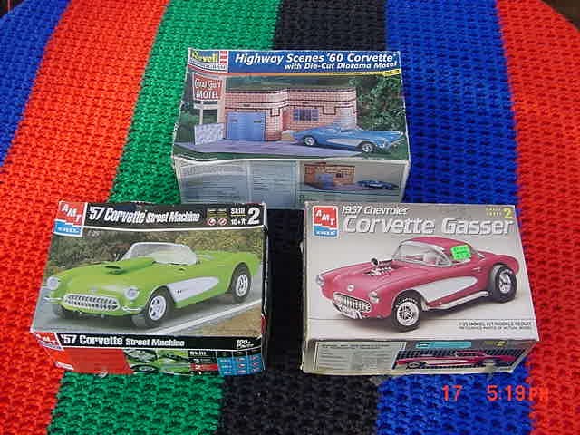 VINTAGE 1957 1960 CORVETTE MODEL KIT LOT AMT REVELL HIGHWAY SCENES