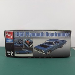 AMT Ertl 1968 Plymouth Roadrunner 1:25 Plastic Model Kit Skill 2 #31549