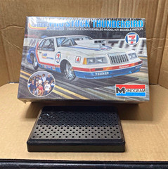 Factory Sealed Monogram Bob Glidden Pro Stock Ford Thunderbird 2210