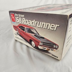 Vintage AMT 1968 Roadrunner Pro Street 1/25 Scale Plastic Model Kit