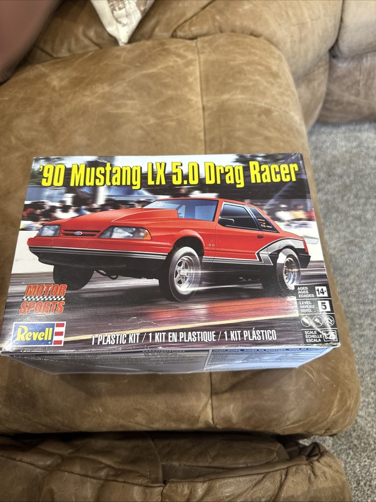 Revell ’90 Mustang LX 5.0 Drag Racer Model Kit 85-4195 NHRA New Open Box