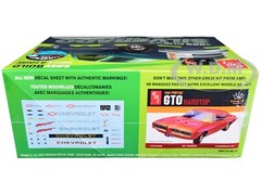 SKILL 2 MODEL KIT 1992 CHEVROLET SILVERADO C1500 PICKUP 1/25 BY AMT AMT1408 M