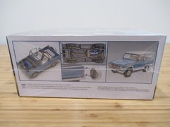 Revell Ford Bronco 1/25 Scale Plastic Model Car Kit 85-4320 New In Box