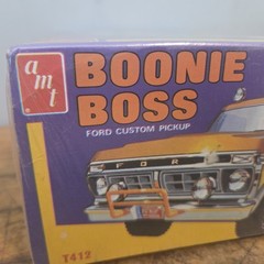AMT BOONIE BOSS T412 Ford Custom Pickup Truck Model Kit Hobby SEALED