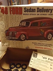 Vintage AMT ’40 FORD Sedan Delivery Stock or Street Rod Model Unbuilt Open Box